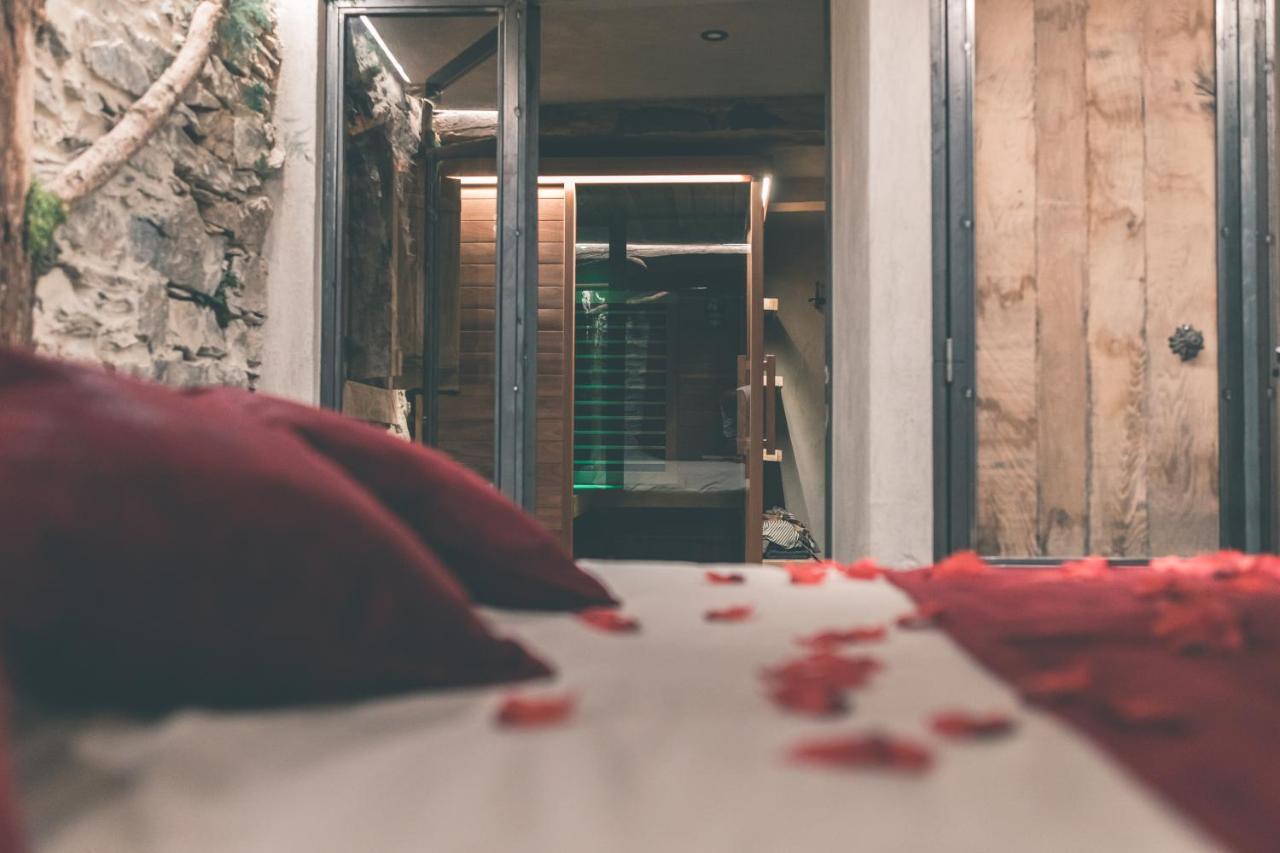 Romantic Getaway - Sauna And Jacuzzi - El Clandestino Stoumont Εξωτερικό φωτογραφία